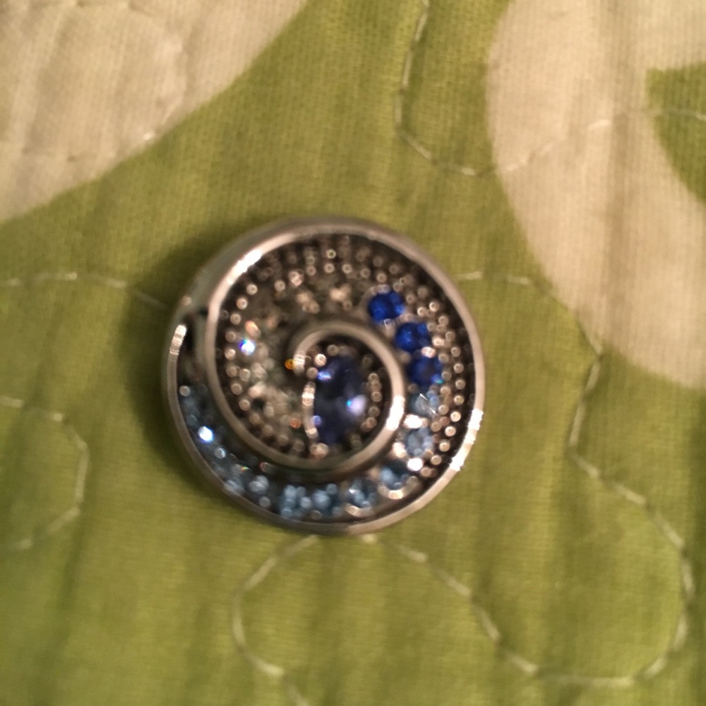 Ginger Snaps Adjustable Stretchy Silver Ring - image 5